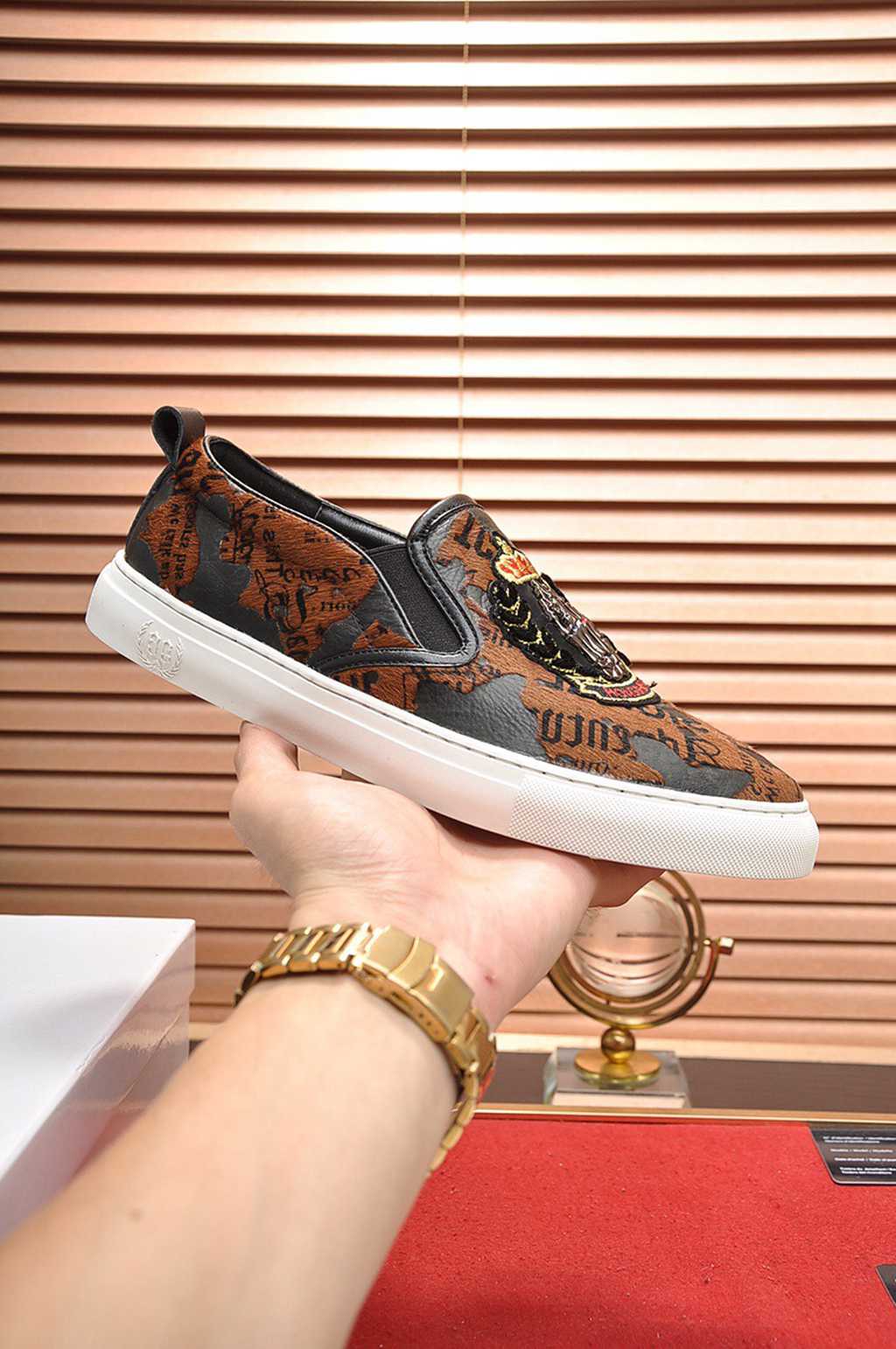 D*G sneaker